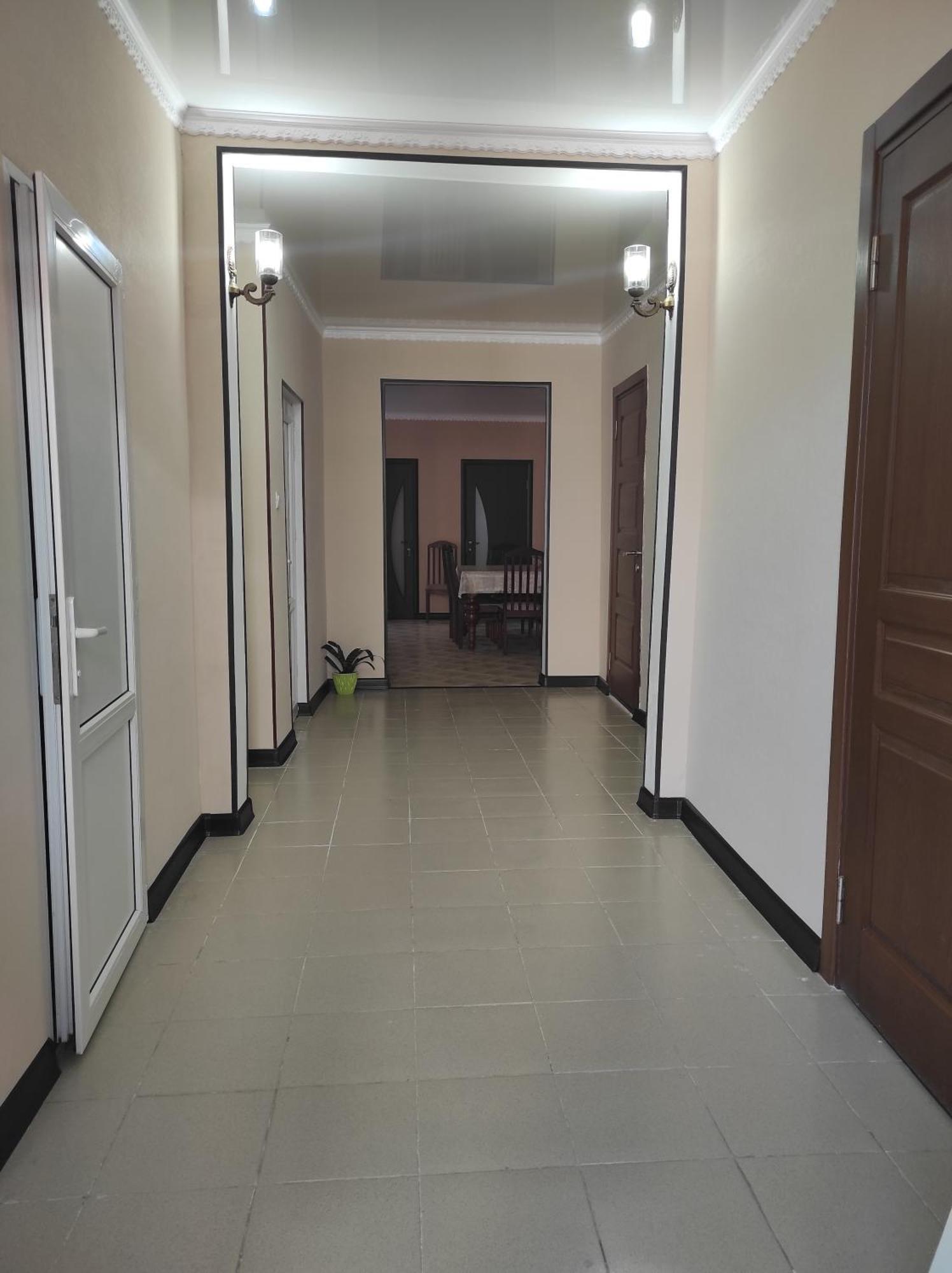Гостевой Дом Лума Hotel Sukhumi Exterior foto